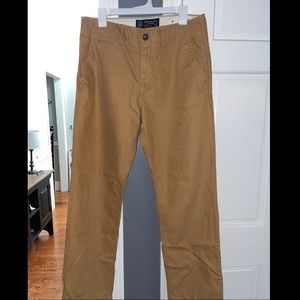 Men’s American Eagle Straight Khakis, 31x32